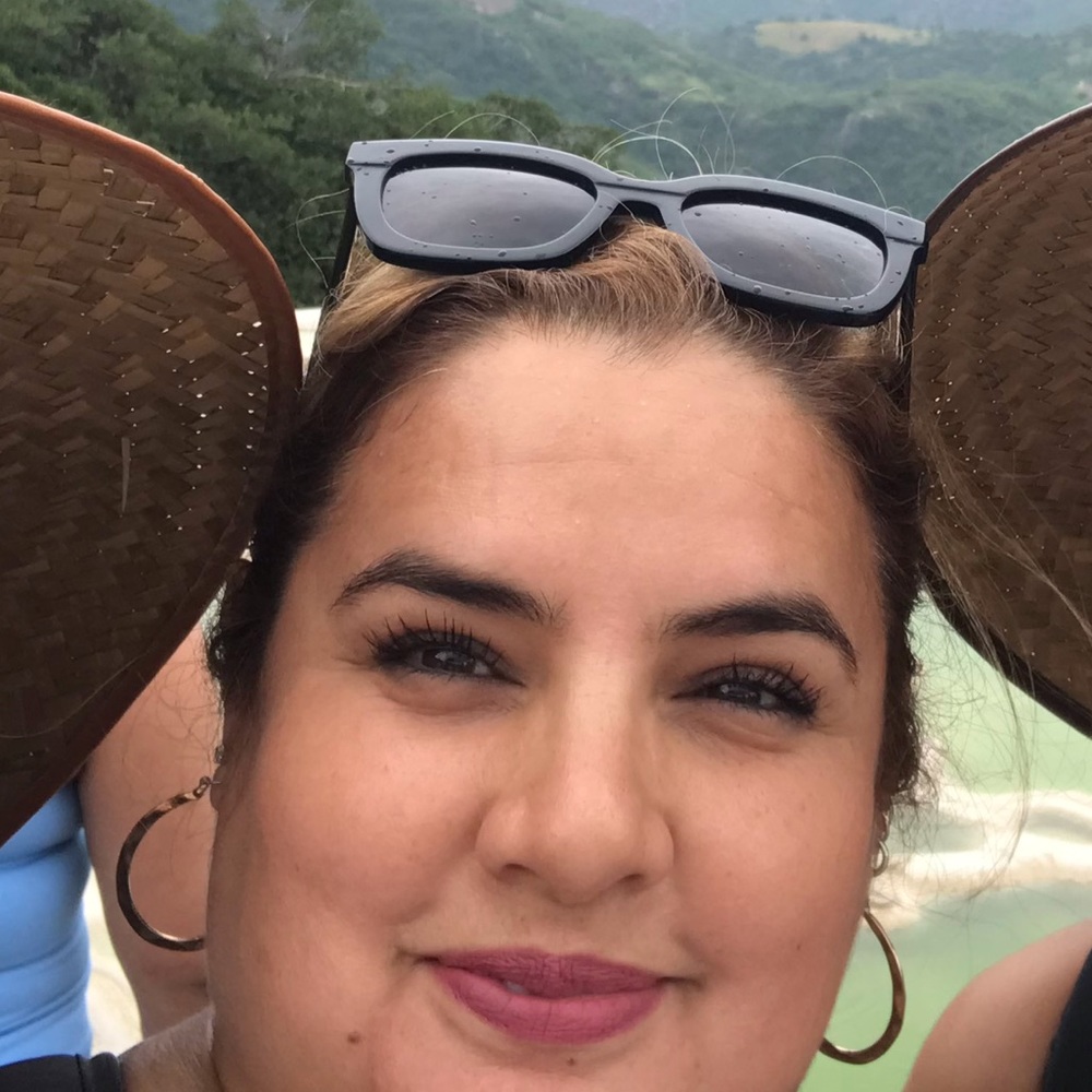 Meet your Posher, Mayra